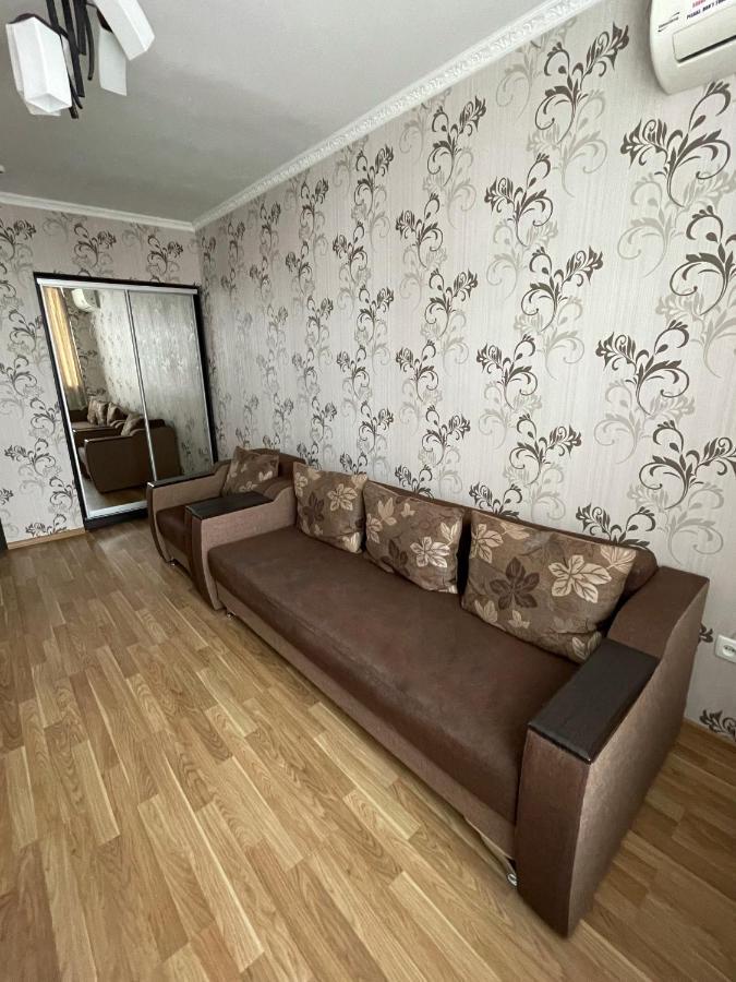 Готель "Дубно" Exterior foto