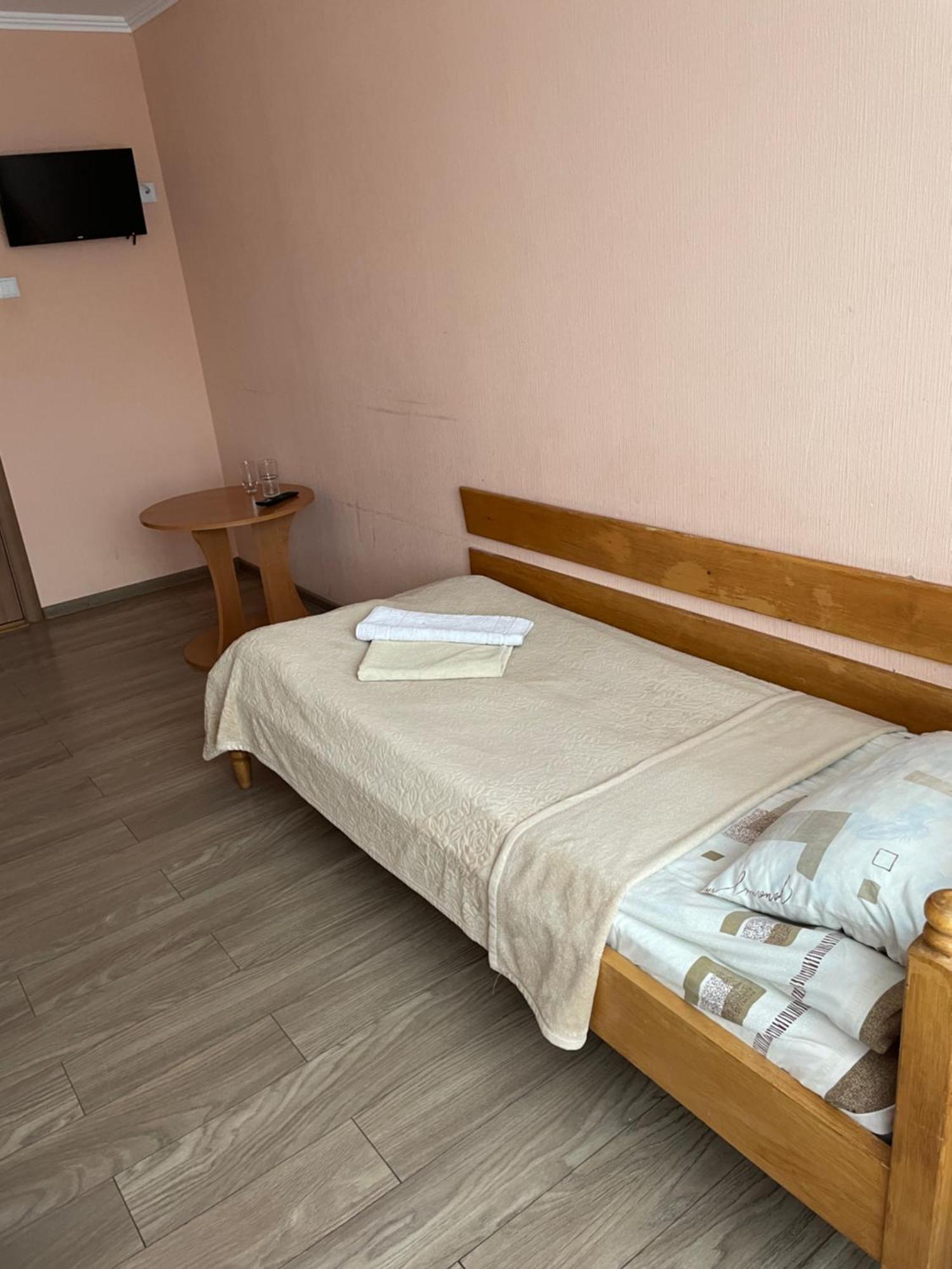 Готель "Дубно" Habitación foto